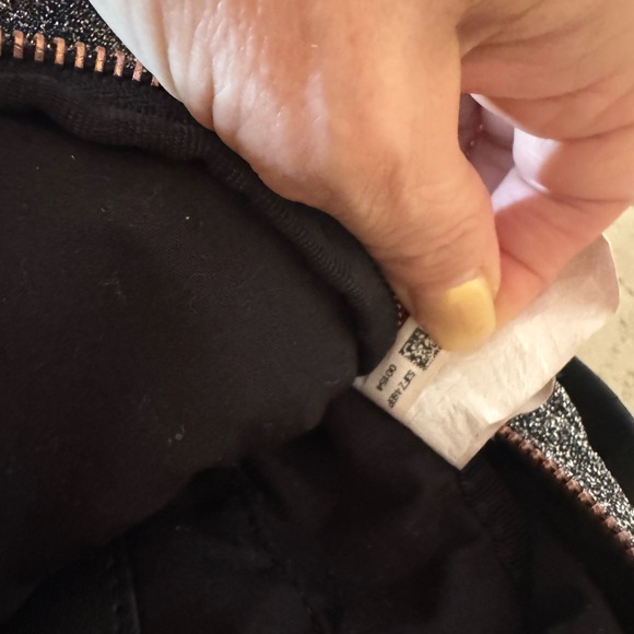 3/$30 American Eagle sparkly mini backpack with rose gold hardware - Picture 10 of 10